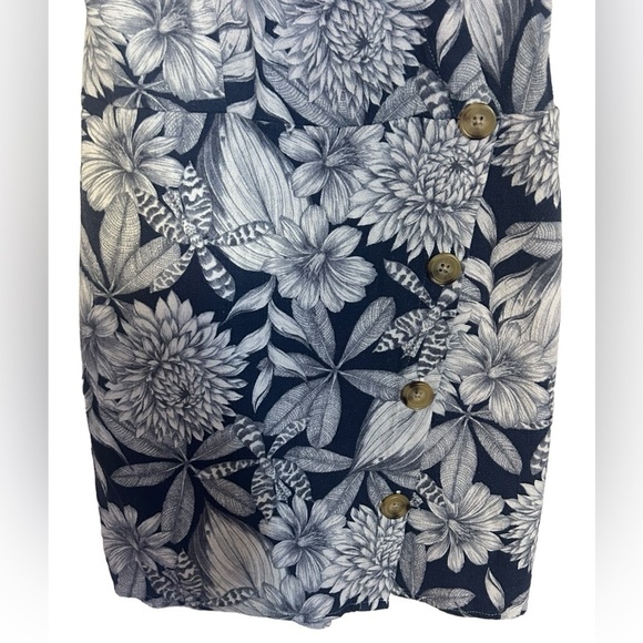 5 Aeropostale Juniors Floral Spaghetti Strap Faux Wrap Button Romper Small - Picture 8 of 16